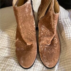 Dusty Rose Pink Carmelinas Crushed Velvet Ankle Boots Flats 37 Made in Spain